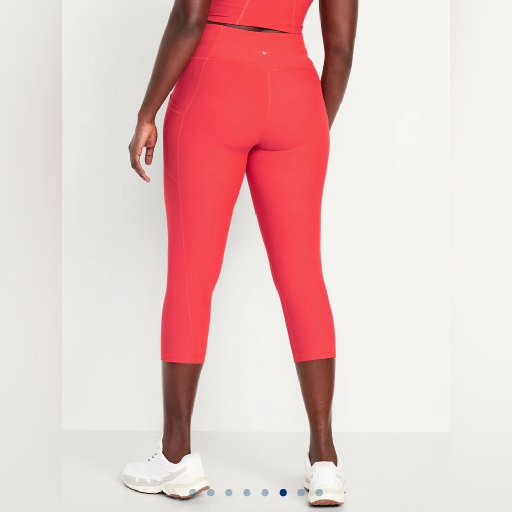 Old Navy Power Soft Crop Legging with POCKETS